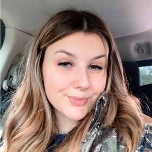 Meet your Posher, Amberly